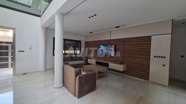 Villa à louer à Tétouan, prix un million et demi par mois