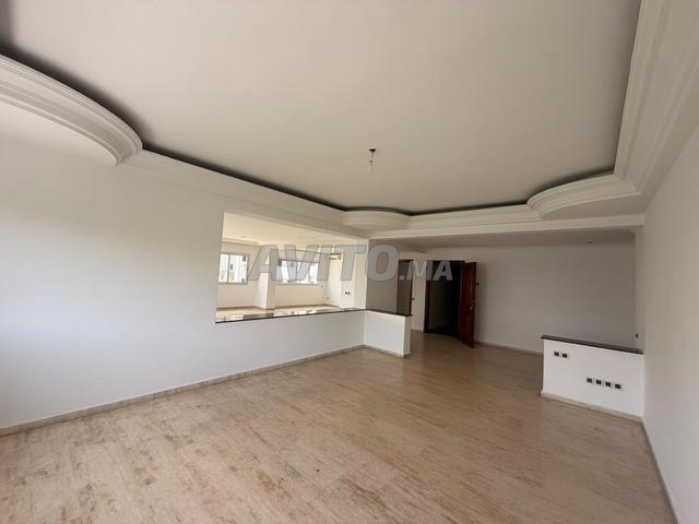 Appartement à louer 300 m² à Casablanca - 2
