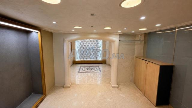 محل للبيع أو للإيجار في المعاريف، الدار البيضاء - 2