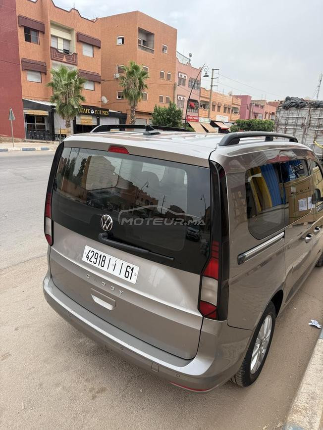 caddy 5 modele 2023 mois 6