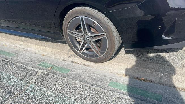 Mercedes-benz c300 de