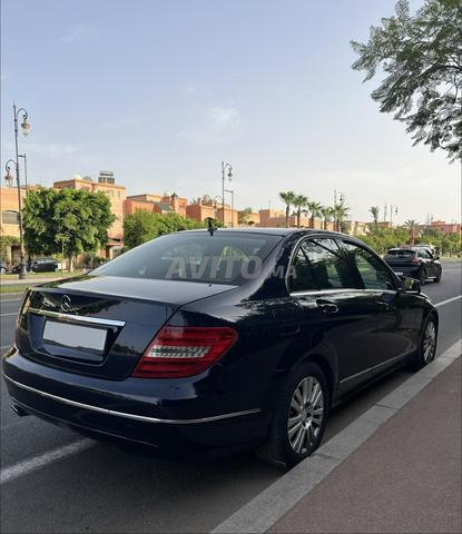 Mercedes-Benz 204 Diesel Automatique 2011 - 2