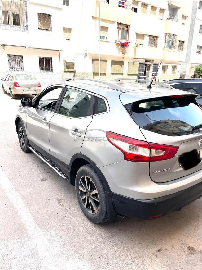 NISSAN QASHQAI 2017 tout option premier main