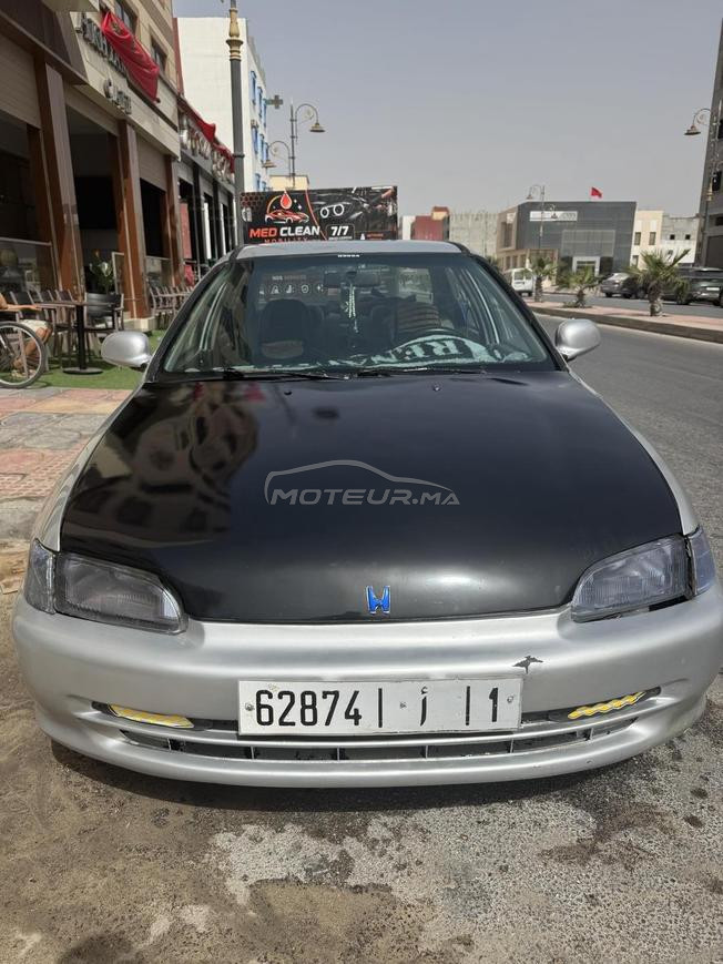 Honda Civic Essence Manuelle 1993 à Dakhla