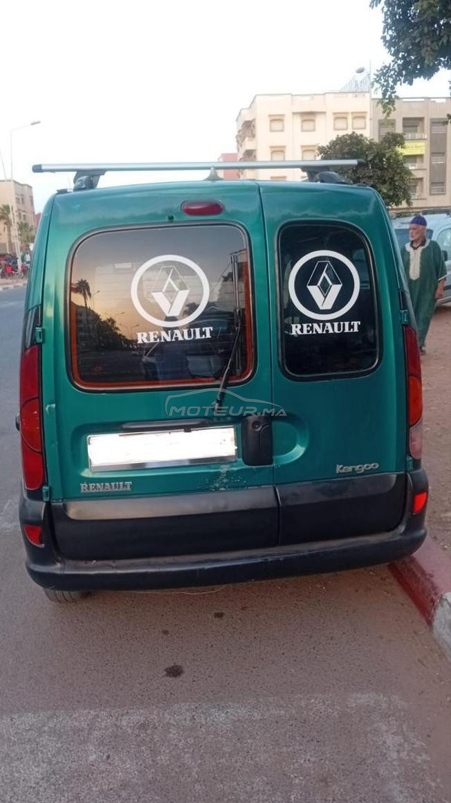 سيارة بحالة ممتازة