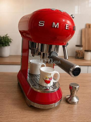 Machine à café automatique avec accessoires - 2