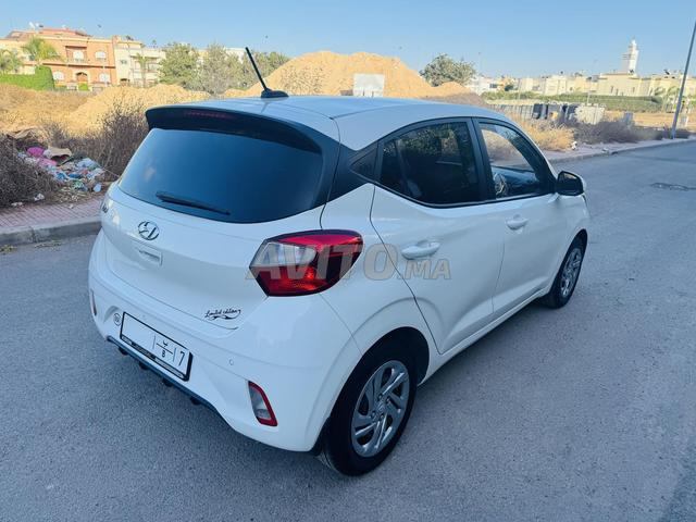 Hyundai Grand i10 première main en excellent état