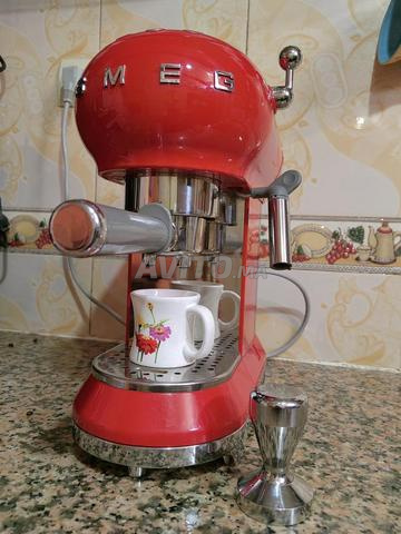 آلة قهوة SMEG