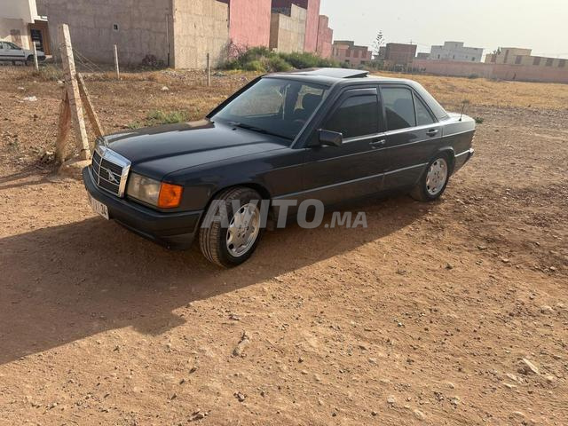 Mercedes-Benz 190 - 2