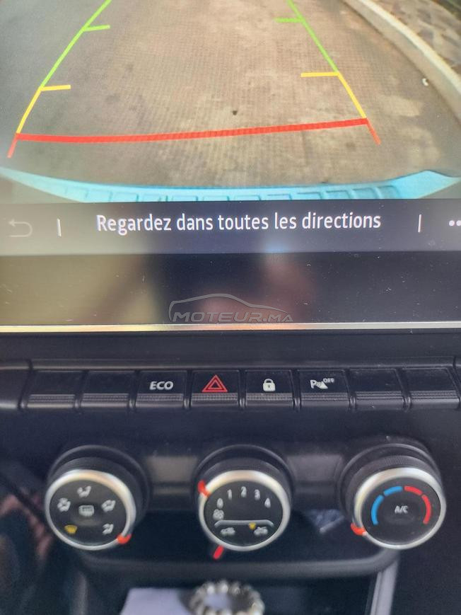 Renault xpress 2022 3amra 