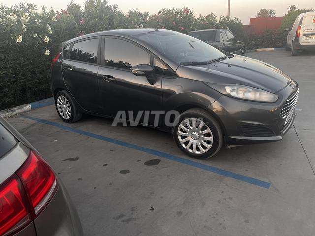 Ford Fiesta - 2