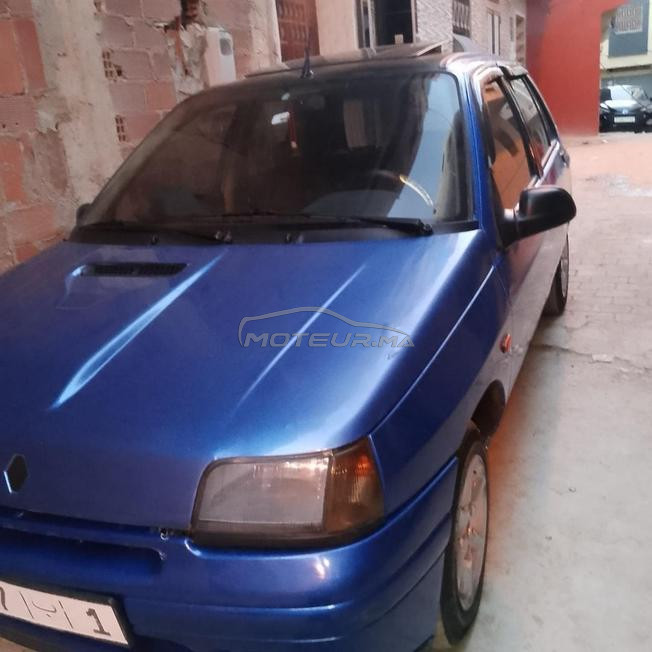 رينو كليو بنزين يدوي 1994 في طنجة