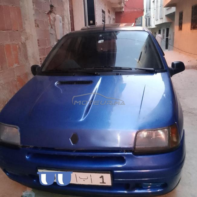 رينو كليو بنزين يدوي 1994 في طنجة