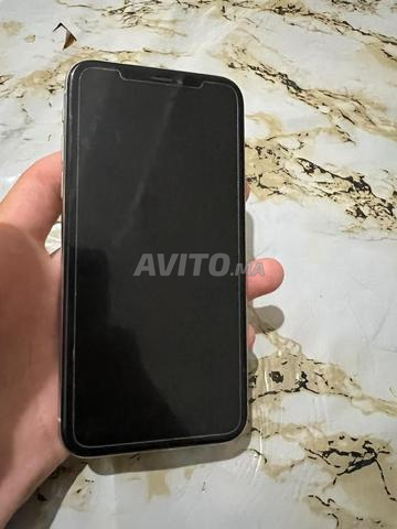 iPhone X bon état tout fonctionne - 2