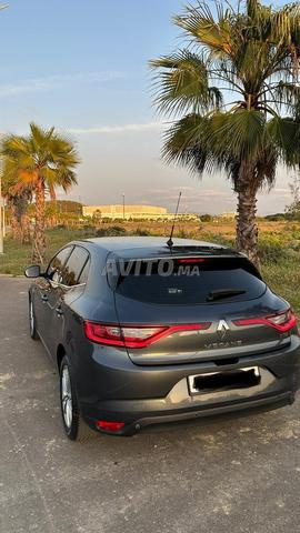 Renault Megane Diesel Automatique 2018 à Tanger - 2