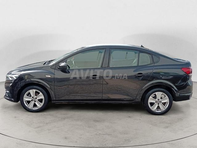 DACIA. Logan