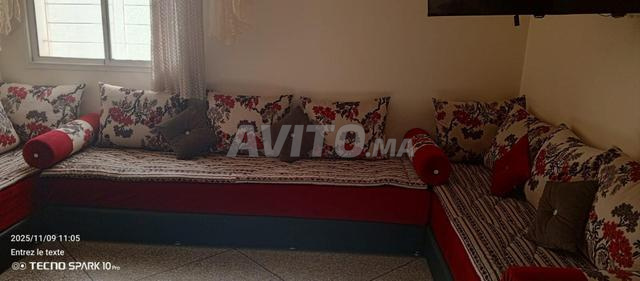 صالون عالي الجودة بحالة جيدة جداً - 2