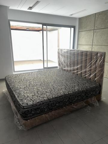 Lit neuf et matelas en très bon état - 2