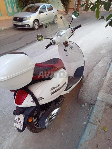 سكوتر دراجة فلورنس