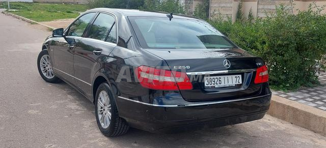 مرسيدس E 250 إlegance بلو إفشنسي - 2