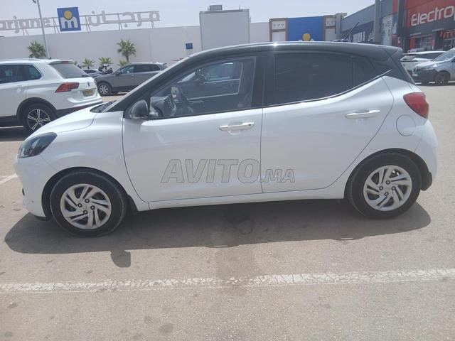 Hyundai i10 Essence Automatique 2023 à Meknès - 2