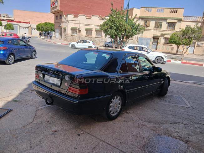 Mercedes-Benz 220 Diesel Manuelle 1998 à Oujda