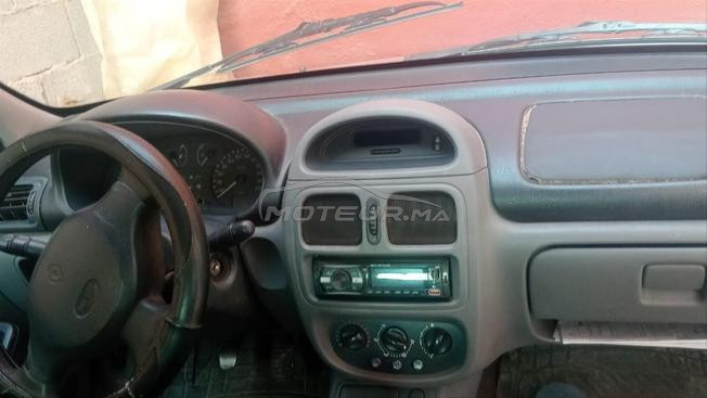 Renault Clio Essence Manuelle 1999 à Ait Melloul