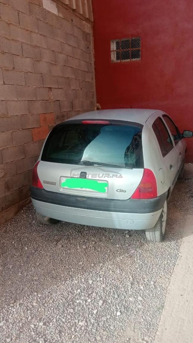 Renault Clio Essence Manuelle 1999 à Ait Melloul