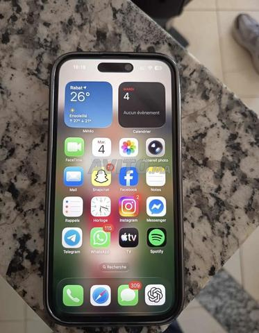 iPhone 15 pro/ batterie 87 aucun défaut - 2