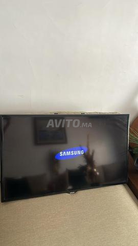 📺 TV Samsung 40” Full HD UE40F5000AW - Très bon état - 2