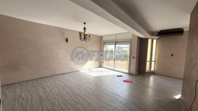 CMN-ME-1728 - Appartement à louer à Mers Sultan