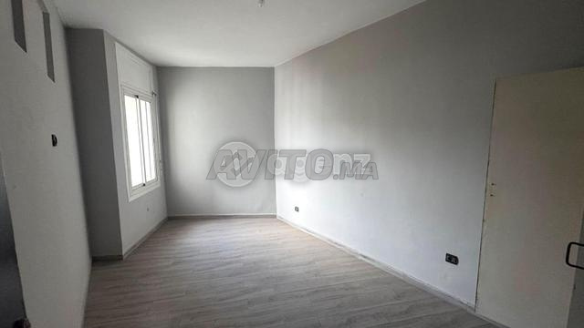 CMN-ME-1728 - Appartement à louer à Mers Sultan - 2