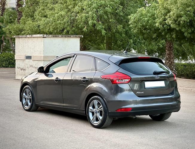 Ford focus Diesel Excellent etat 6 cv 
