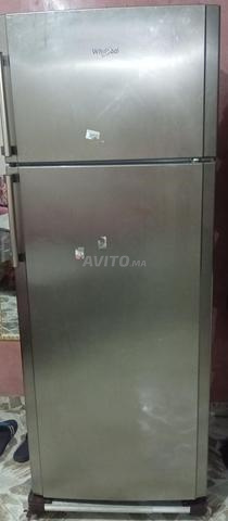 ثلاجة عاملة بشكل جيد Whirlpool