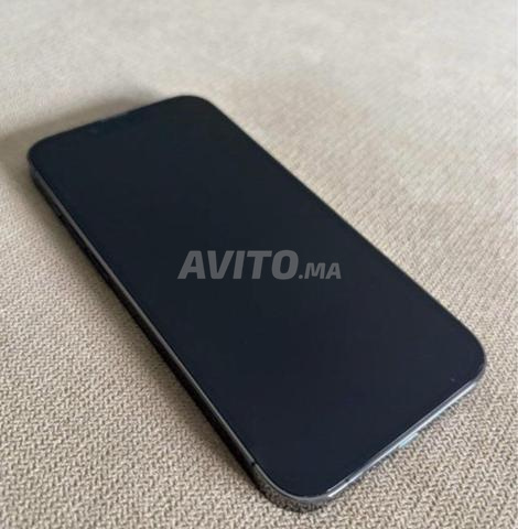 iPhone 13 Pro - 2