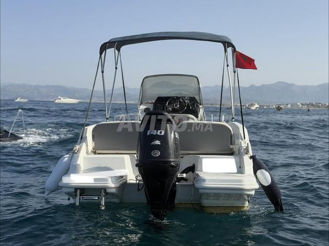 Yacht Salpa Sunsix Suzuki 140ch