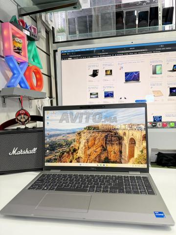 ديل لاتيود 5520 i5-1145G7 - 15 بوصة 16 جيجابايت 256 جيجابايت