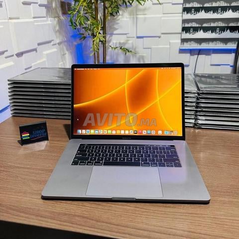MacBook Pro i9 - 2
