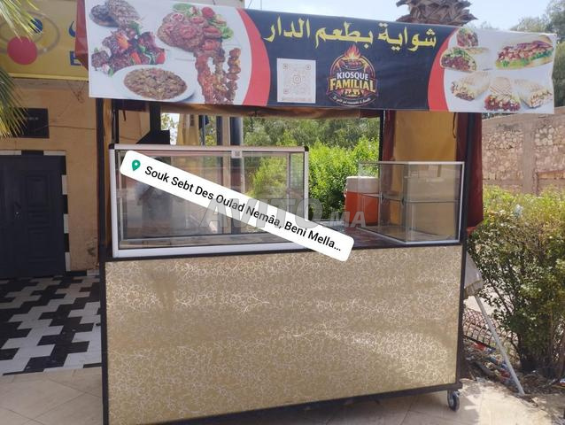 عربة شواء جديدة بسعر جيد.