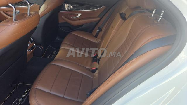 Mercedes Benz classe e 220 pack amg