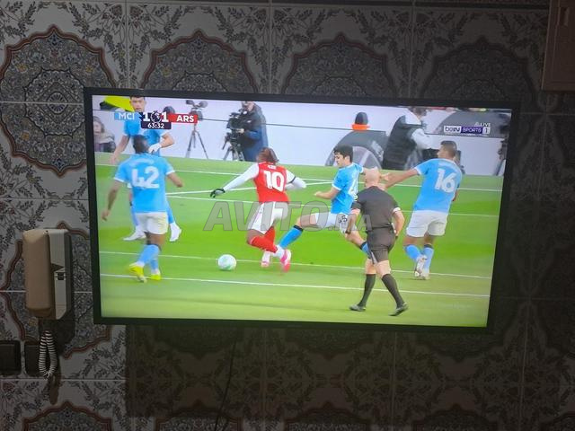 Smart TV Samsung 40 pouces - 2