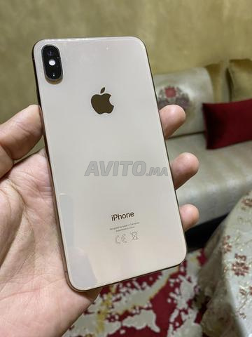 iPhone XS Max Gold - 2
