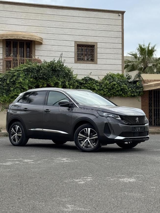 Peugeot 3008 allure tt option 2023 68k klm