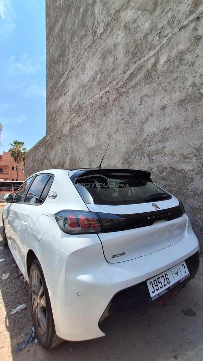 Peugeot 208 mazot n9iya 
