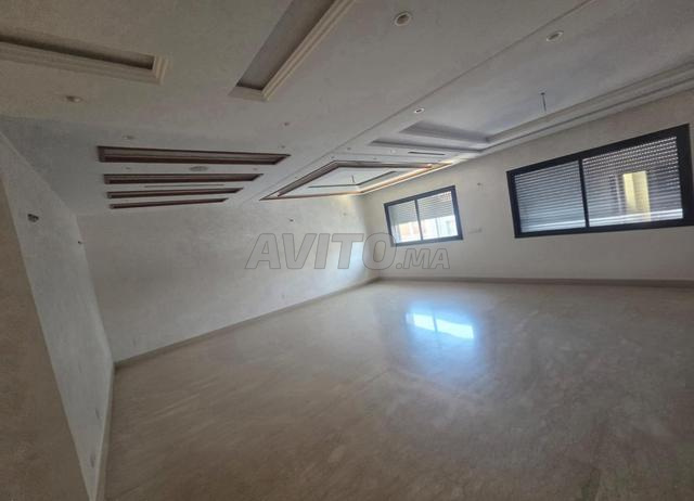 Appartement vide à louer 150 m²- val fleuri