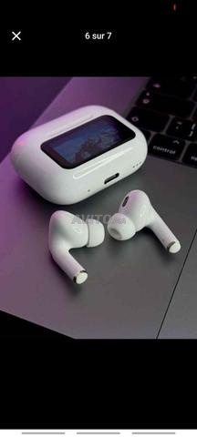 Écouteurs Bluetooth avec écran intelligent - 2