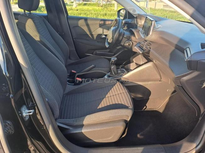 Peugeot 208 noir 