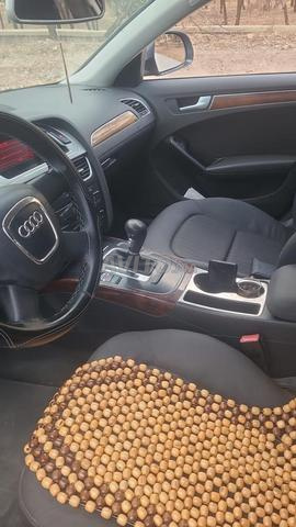 Audi A4 essence automatique - 2
