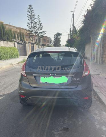 Ford Fiesta 2015, à vendre - 2