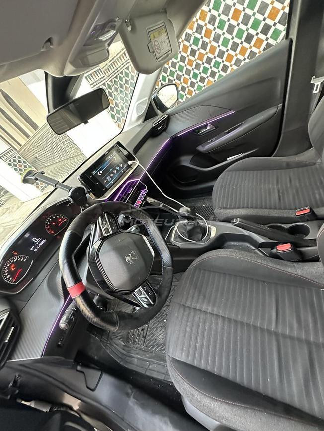 208 peugeot 